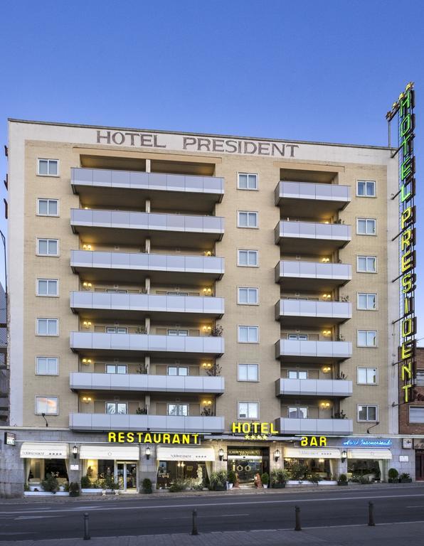 Sercotel Hotel President Figueres  Eksteriør billede